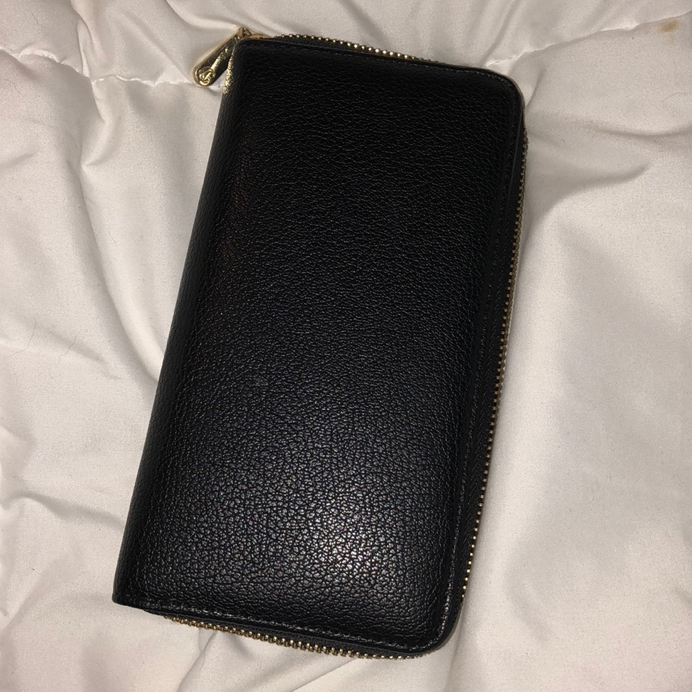 Black wallet